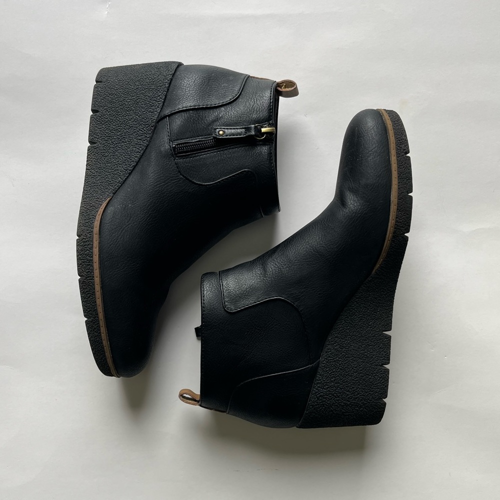 Dr. Scholl’s Bianca Wedge Bootie, Size 10